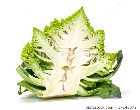 Half Green Fresh Romanesque Cauliflower 17148372