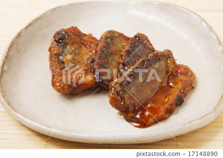 Pears of grilled egg 17148890