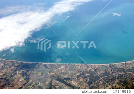 美國西海岸從天空俯瞰加利福尼亞州洛杉磯北部的太平洋海岸 美國西海岸從天空俯瞰加利福尼亞州洛杉磯北部的太平洋海岸 17149916