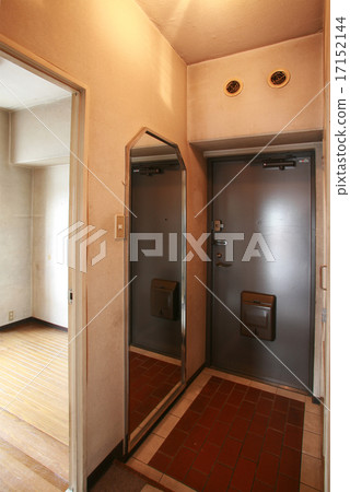 房子裝修前 17152144