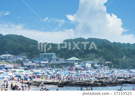 Summer clouds floating in the beach 17155525