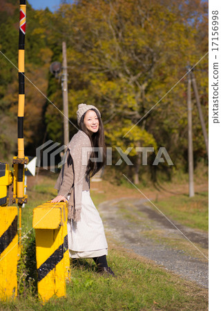 旅行女性肖像 旅行女性肖像 17156998