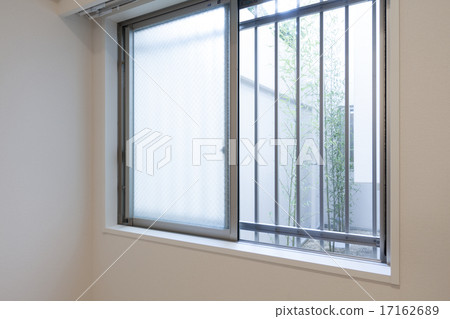 公寓公寓1F安全飛機格子窗口 17162689