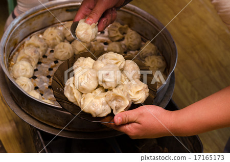 Steaming Mongolian Baoz 17165173