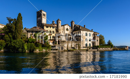 San Giulio Abbey 17181990