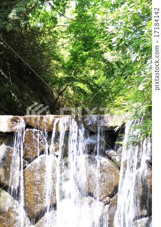 Shiraito Falls Shiraito Falls 17184142