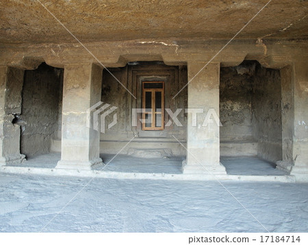 World Cultural Heritage "Ellora Caves" "18th Cave" (India) World Cultural Heritage "Ellora Caves" "18th Cave" (India) 17184714