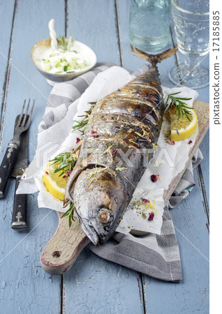 Barbecue Bonito 17185885