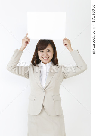 有白板的一名婦女 有白板的一名婦女 17186016