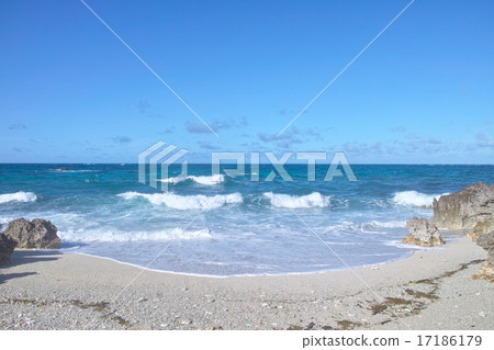 Miyakojima private beach and riding waves Miyakojima private beach and riding waves 17186179