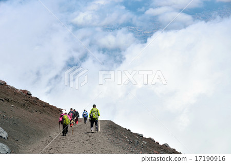 Mount Fuji: Yoshida Route Shimoyamichi 17190916