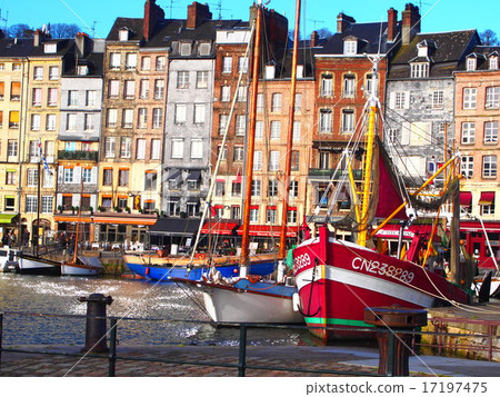 Honfleur 17197475