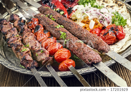 grilled kebab 17201929