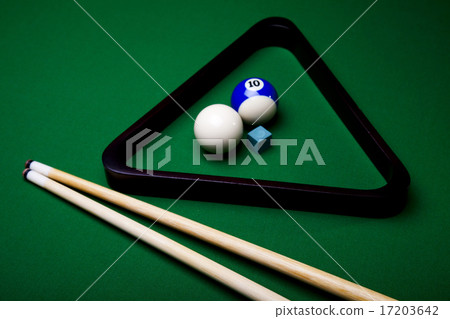 Playing pool, vivid colors, natural tone 17203642