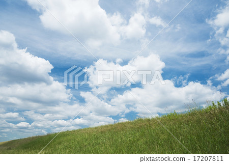 夏天的天空和銀行 夏天的天空和銀行 17207811