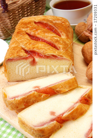 Rise the crisp cake Rise the crisp cake 17209331