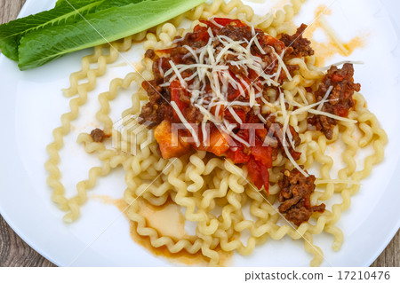 Fussili with beef meat 17210476