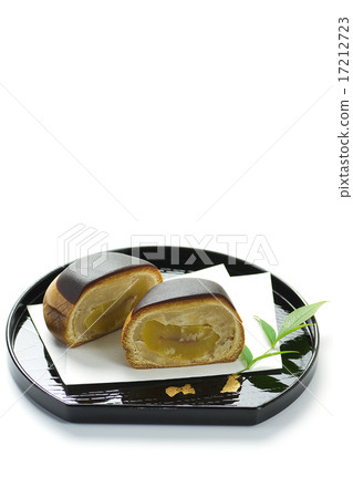 Custard bun 5 17212723
