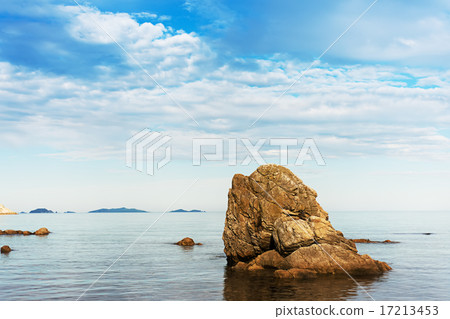 Beautiful seascape with rocks and cloudy sky. 17213453