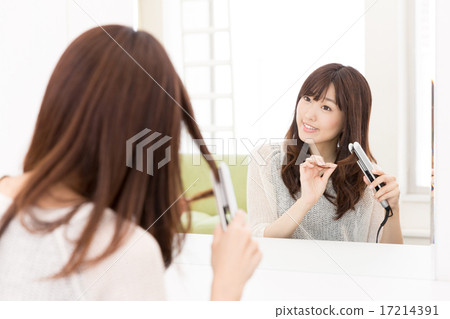 一個女人頭髮套 一個女人頭髮套 17214391