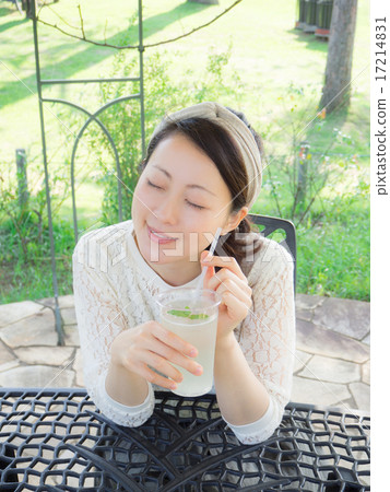 Cafe Terrace女士 Cafe Terrace女士 17214831