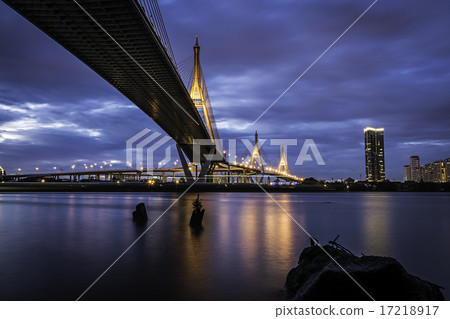 Bhumibol Bridge at twilight in Bangkok, Thailand Bhumibol Bridge at twilight in Bangkok, Thailand 17218917