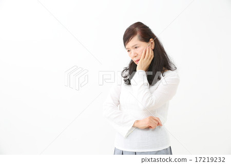 Middle aged women suffering Middle aged women suffering 17219232