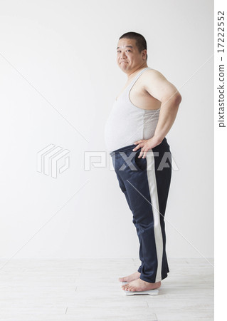 中年男子餓了 17222552