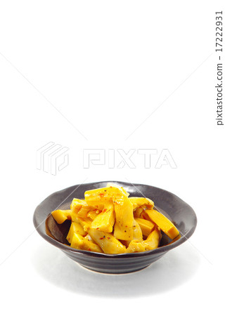 Bamboo shoot's boiled vertical position Bamboo shoot's boiled vertical position 17222931