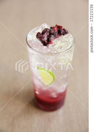 Berry cocktail Berry cocktail 17223156