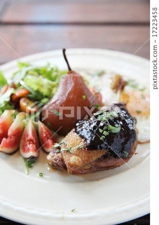 Duck confit , Roasted duck leg 17223458