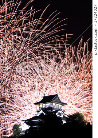 August Aichi Inuyama Castle · Tensoro and the skyrocket August Aichi Inuyama Castle · Tensoro and the skyrocket 17224027