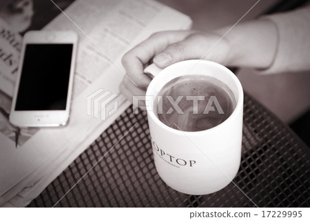 hands Story_075 17229995
