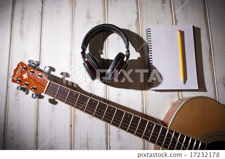 [PHO187] Books & Music_031 17232178