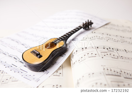 [PHO187] Books & Music_045 17232192