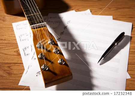 [PHO187] Books & Music_051 17232348