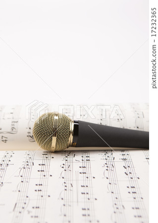 [PHO187] Books & Music_068 17232365