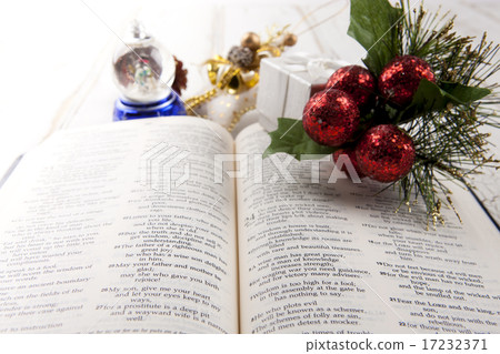 [PHO187] Books & Music_074 17232371