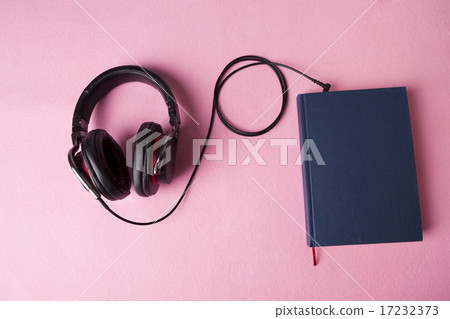 [PHO187] Books & Music_076 17232373