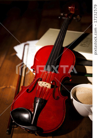 [PHO187] Books & Music_102 17232579