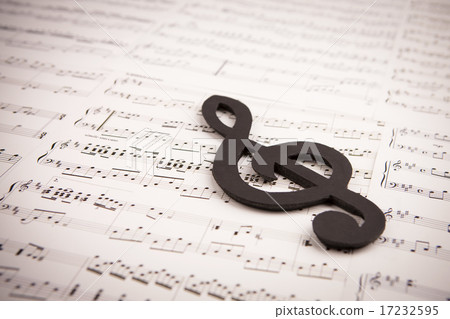 [PHO187] Books & Music_118 17232595