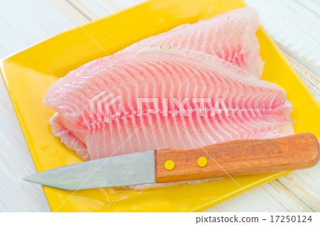 raw fish raw fish 17250124