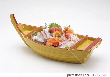 A boat of sashimi 17251615