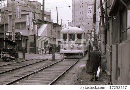 Showa 45 Ten-ten 12 lines going to Shinjuku 17252357