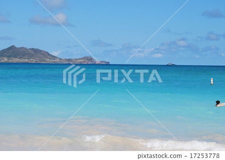 Kailua Beach Park in Hawaii that has become No. 1 nationwide 17253778