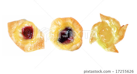 strawberry blueberry fruit danish desserts 17255626