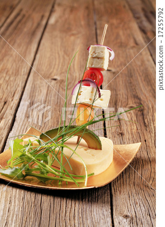 Cheese hors d'oeuvre 17255792