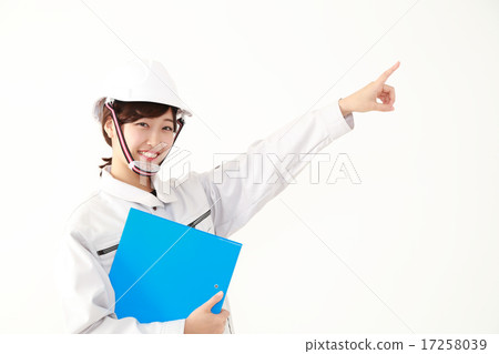 婦女的建築工人 17258039