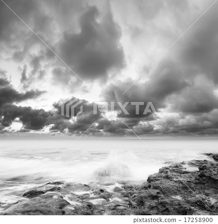 seascape 17258900