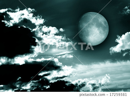 The moon in the night The moon in the night 17259381